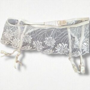 Vintage Sheer Embroidered Floral Garter Belt White Lace Lingerie S